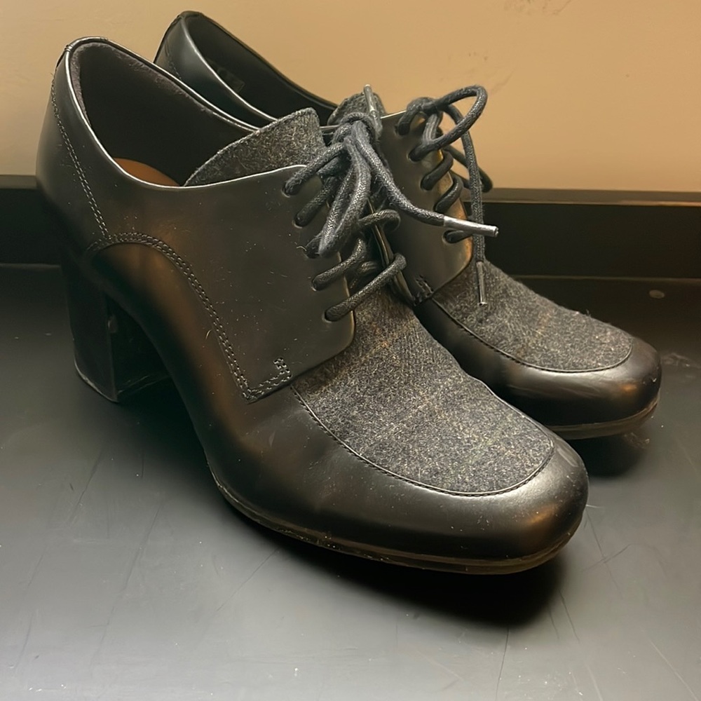 Clarks artisan womens booties